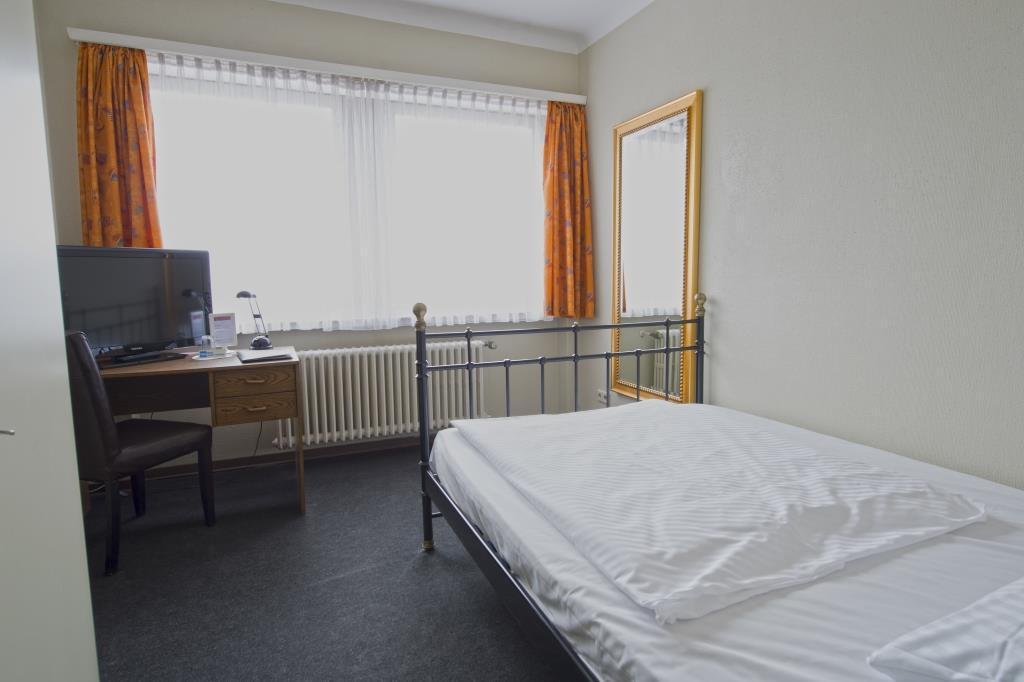 Hotel Continental Saarbruecken Room photo