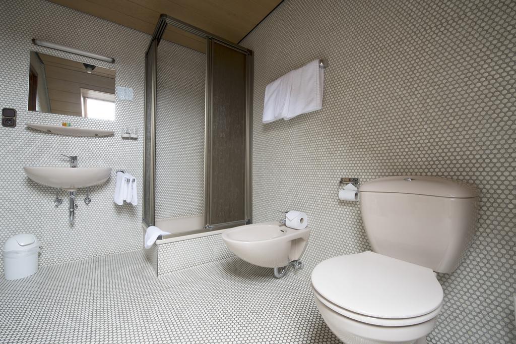 Hotel Continental Saarbruecken Room photo