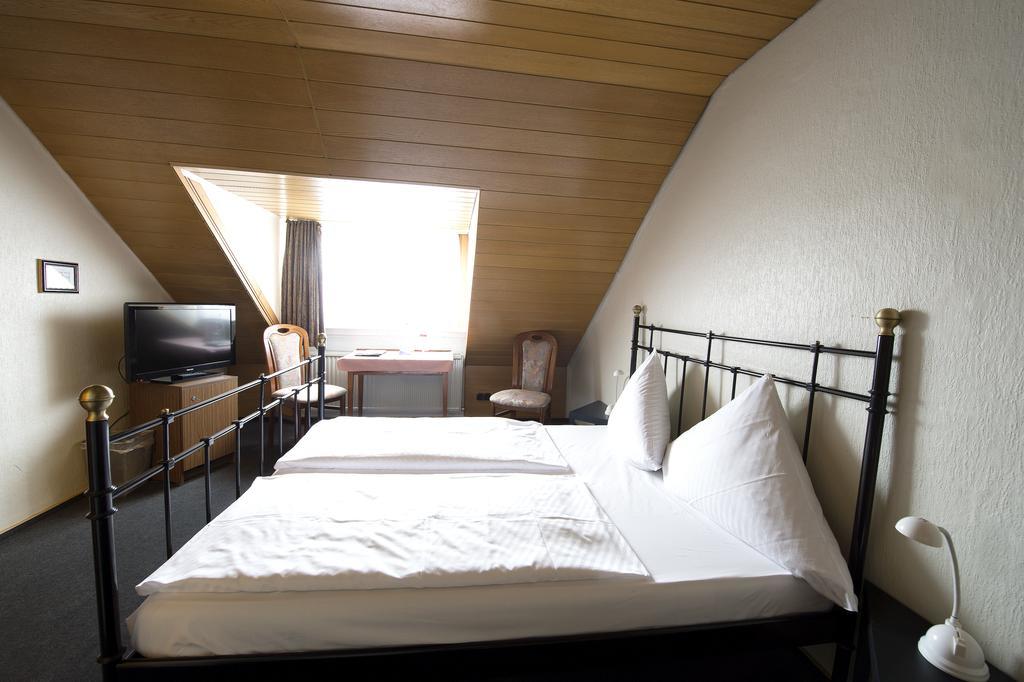Hotel Continental Saarbruecken Room photo